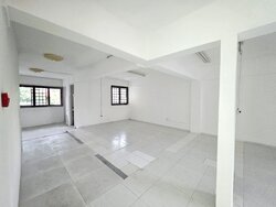 Ang Mo Kio Avenue 1 (D20), Shop House #447138021